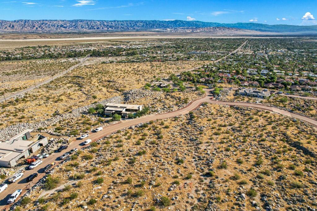 Desert Palisades - Land