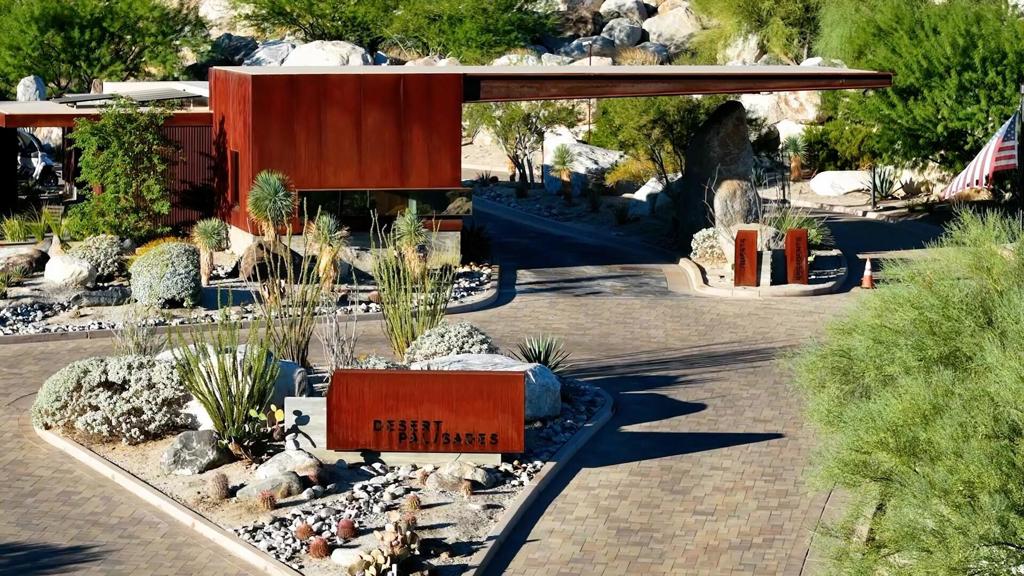 Desert Palisades - Land