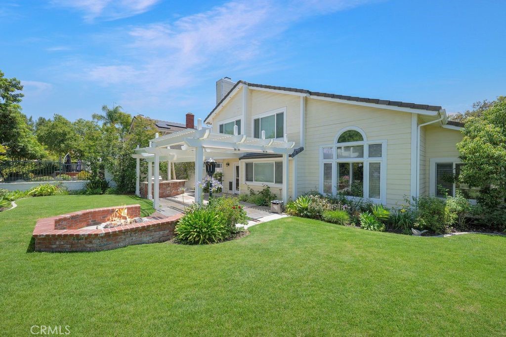 11 Pinewood Drive
