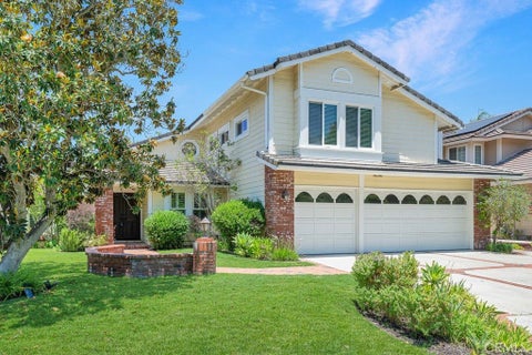 Photo of 11 Pinewood Drive, Coto de Caza, CA 92679 (MLS # OC26130804)