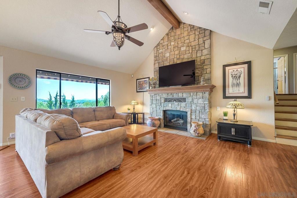 1419 RIMROCK DRIVE