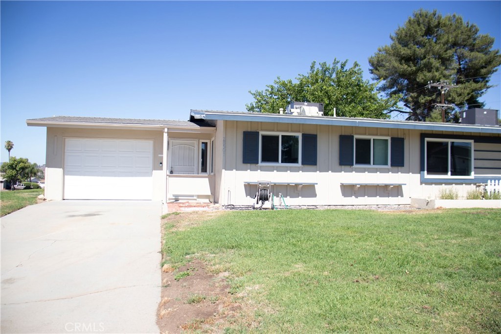 Welcome to this beautifully remodeled home located in the highly sought-after 55+ community of Cherry Hills in Menifee!
This stunning two-bedroom, two-bathroom residence has been thoughtfully upgraded throughout. Step inside and enjoy an open floor plan with lots of space, laminate flooring throughout home, beautiful neutral interior paint. Enjoy a fully remodel kitchen featuring stainless steel appliances, quartz countertops, custom backsplash, and brand-new cabinetry with modern hardware.
Enjoy the outdoors in your private backyard, featuring a covered patio and mature plants.