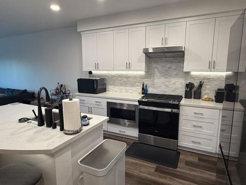 Photo of 1853 Almaden Road #504, San Jose, CA 95125 (MLS # ML82018266) Photo of 1853 Almaden Road #504, San Jose, CA 95125 (MLS # ML82018266)