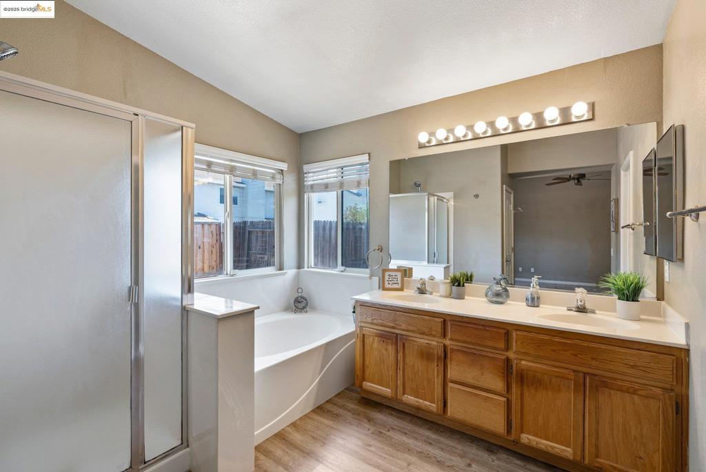 DEER VALLEY ESTS - Residential