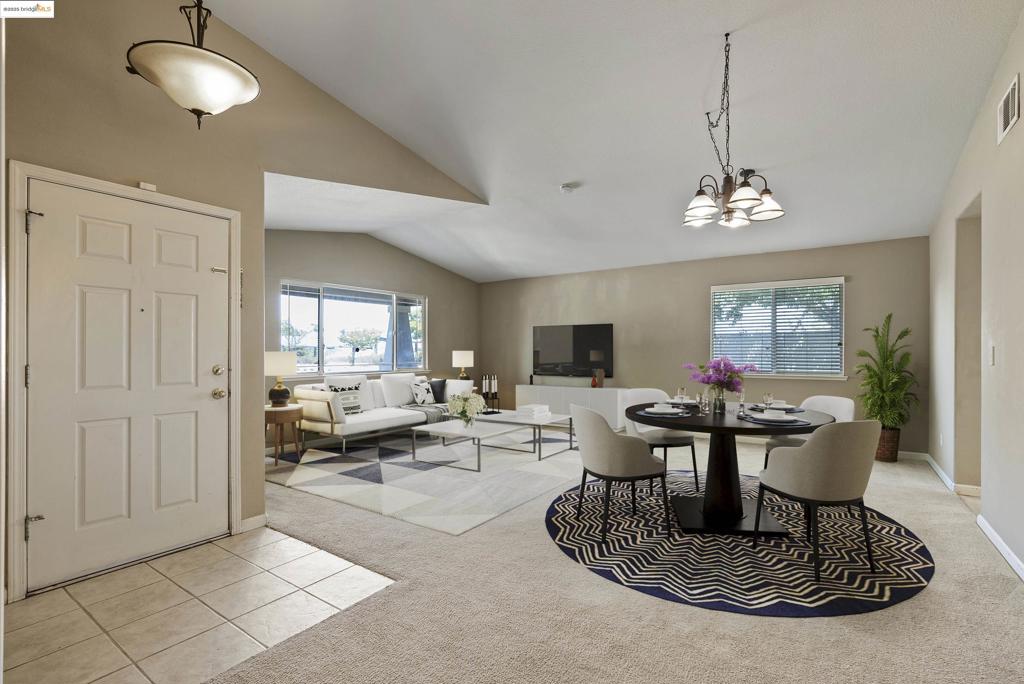 DEER VALLEY ESTS - Residential