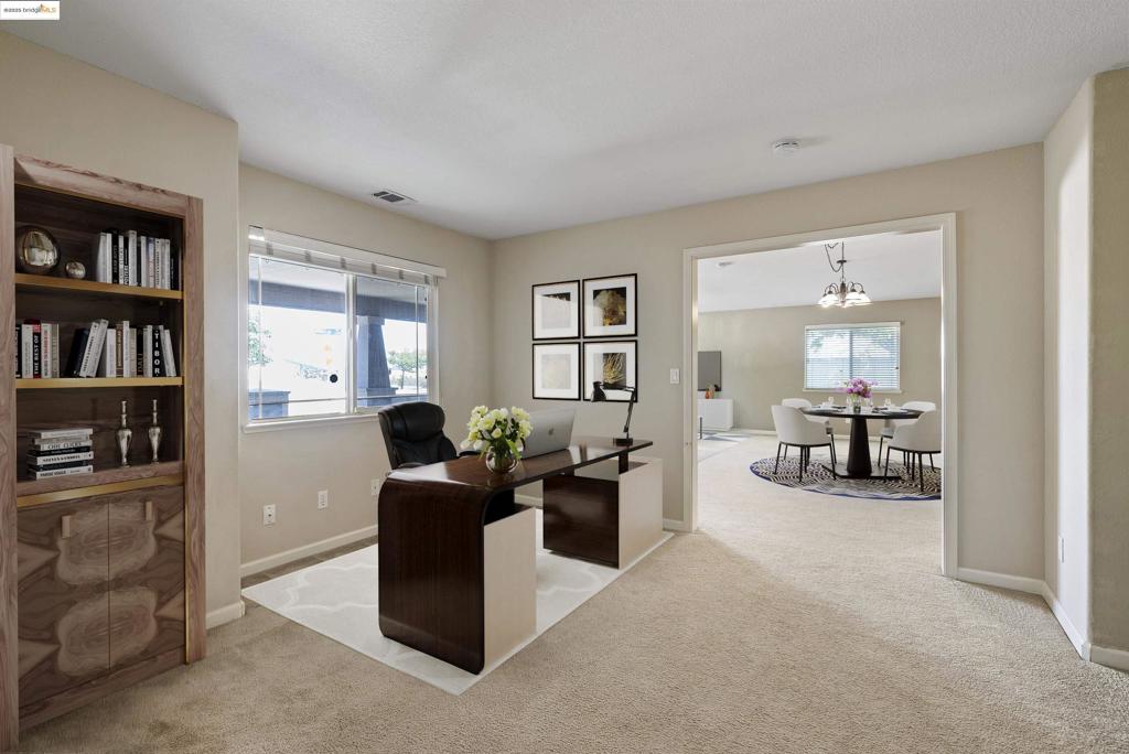 DEER VALLEY ESTS - Residential