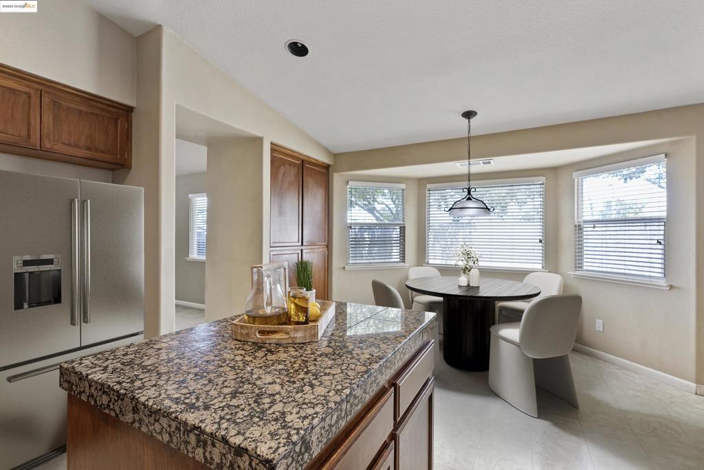 DEER VALLEY ESTS - Residential