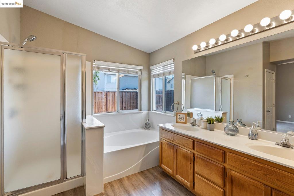 DEER VALLEY ESTS - Residential