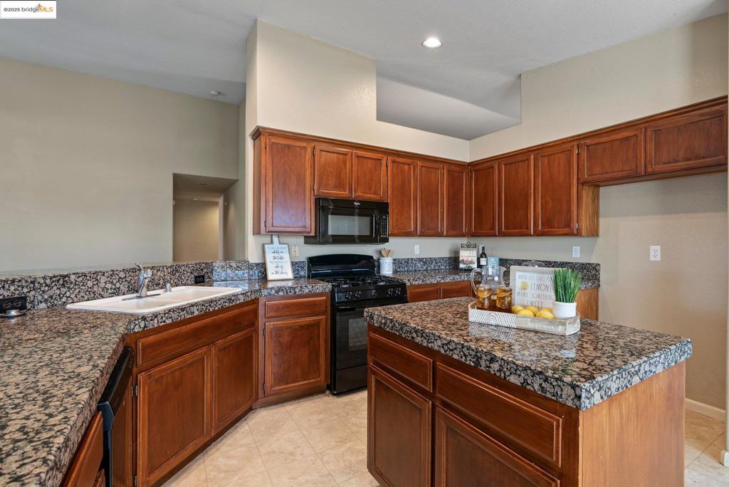 DEER VALLEY ESTS - Residential