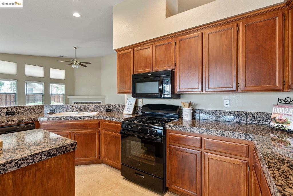 DEER VALLEY ESTS - Residential