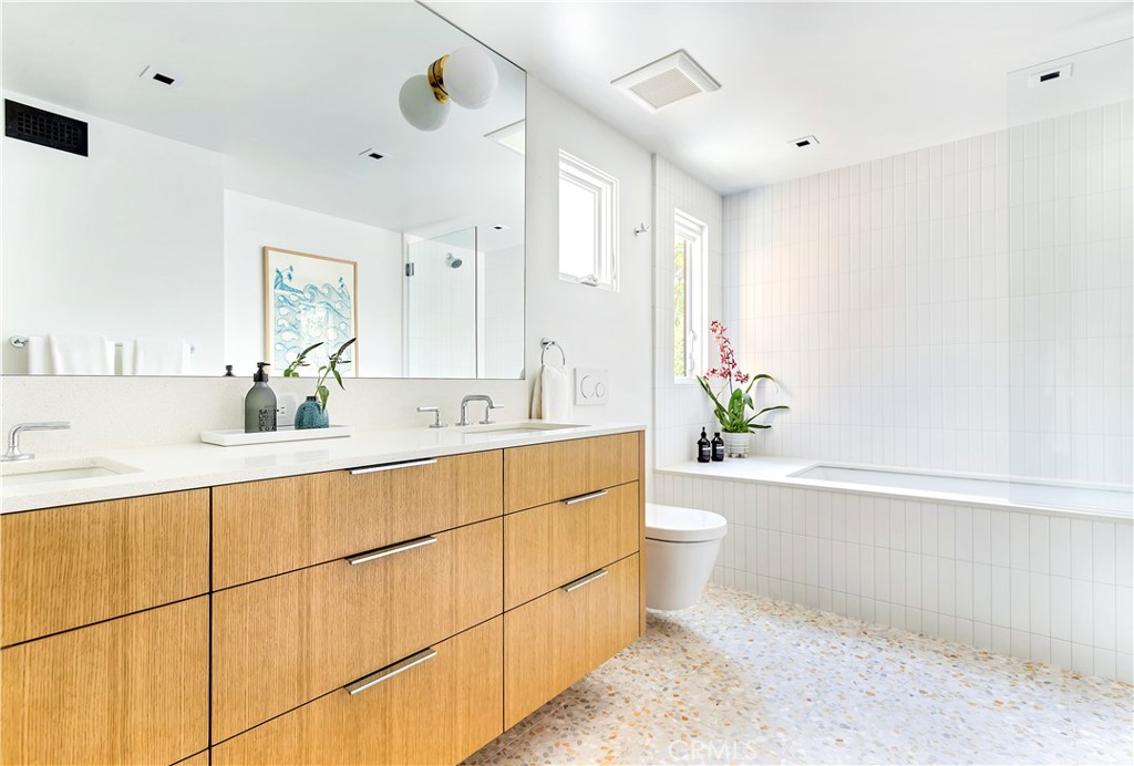 Woods Cove (WC) - Residential Lease