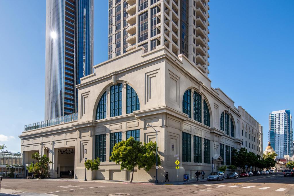 700 W E STREET 1904