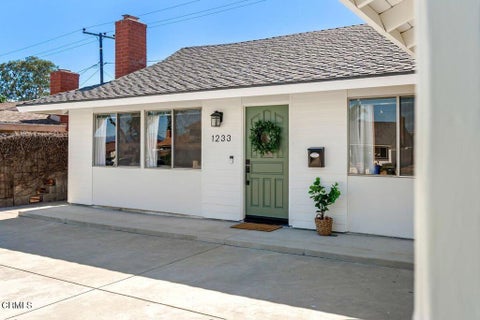 Photo of 1233 Winford Avenue, Ventura, CA 93004 (MLS # V1-38755)