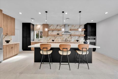 Photo of 44243 Silver Canyon Lane, Palm Desert, CA 92260 (MLS # 219140262DA)