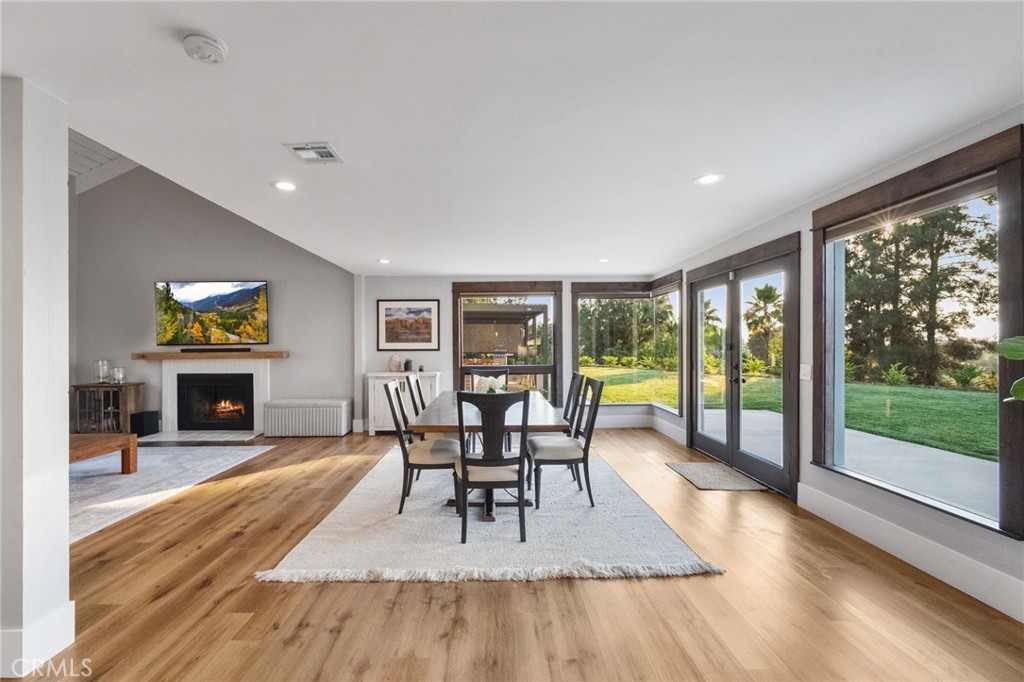40221 Paseo Sereno