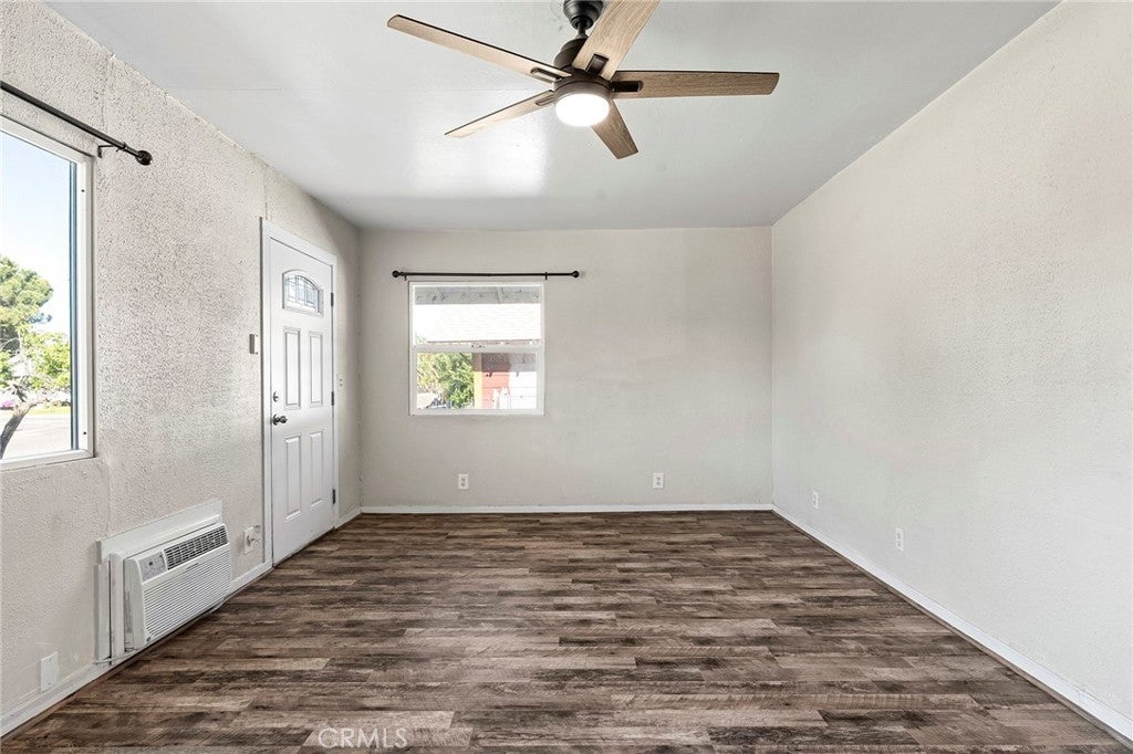 312 W Cedar Street