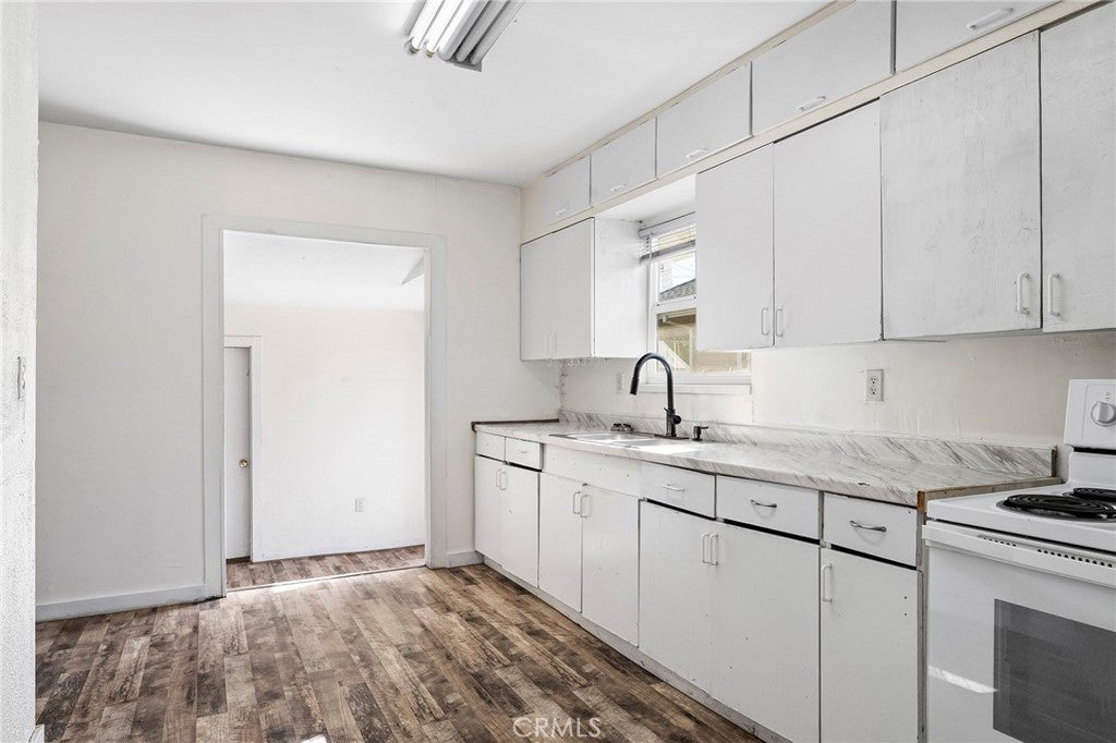 312 W Cedar Street