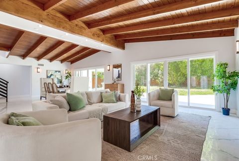 22555 Califa Street Woodland Hills CA 91367