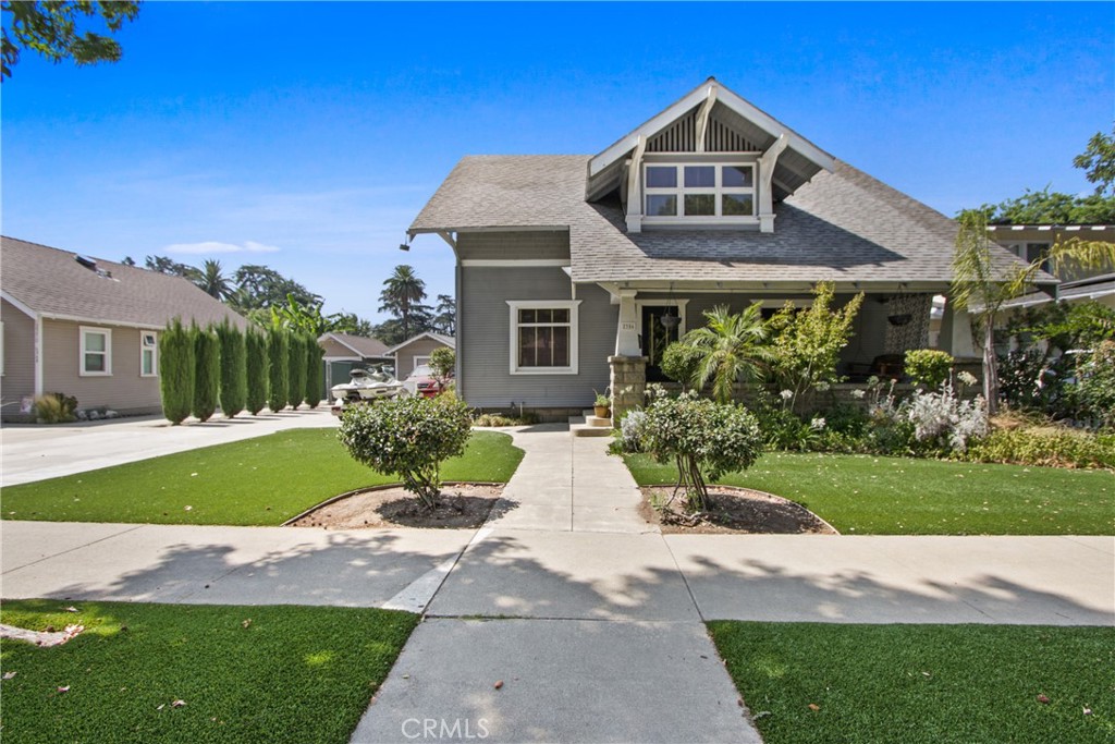 Exceptional investment opportunity in the heart of La Verne! This spacious 5-bedroom, 3-bathroom home offers strong rental income with 9 tenants currently in place and plenty of upside potential. Charming 1935 Hoover home with great curb appeal
and additional permitted ADU for bonus rental income.
zoned for triplex, with potential to expand or redevelop.
Garage conversion possibilities for another unit.
Ample parking & outdoor space for tenants.
Close to Downtown La Verne, shops, dining, schools. This property combines historic charm with modern income potential, making it a rare find for both investors and owner-users.