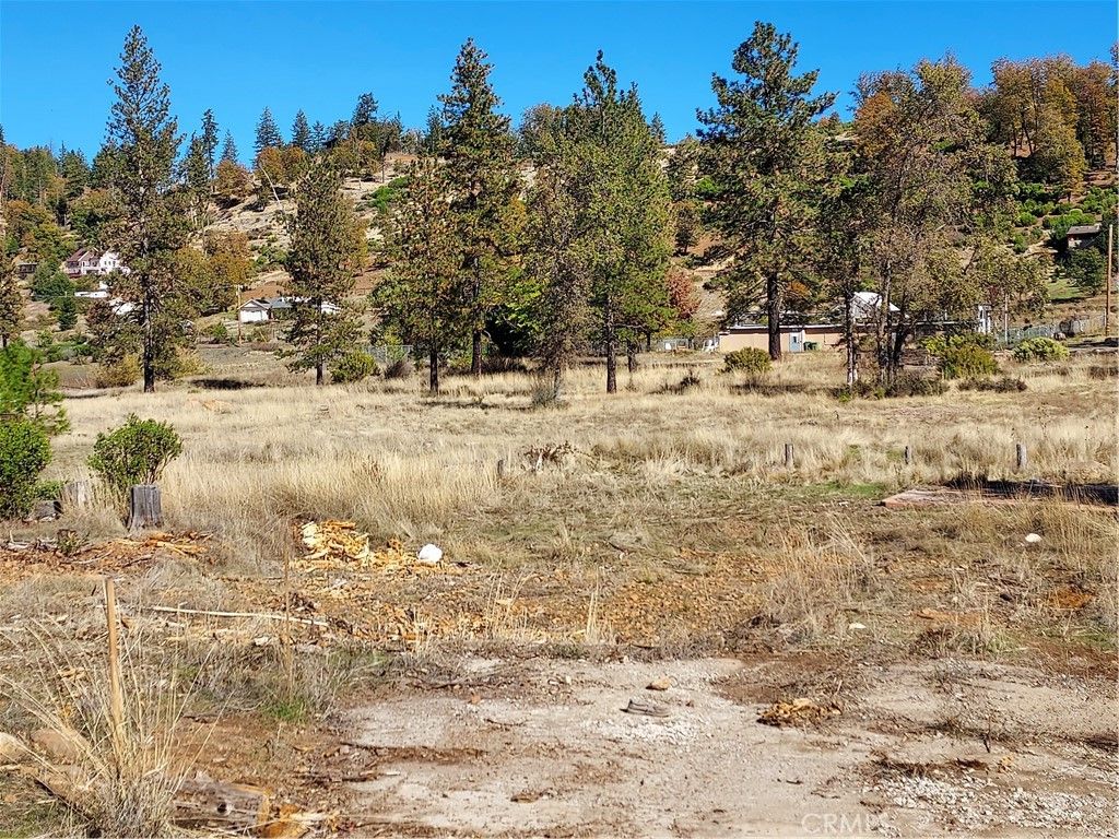 Photo of 15240 Summit Blvd, Cobb, CA 95426 (MLS # LC25249426)