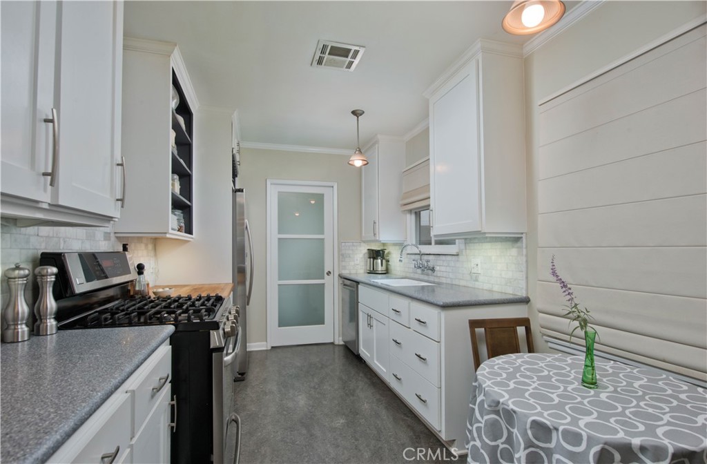 8136 Garden Grove