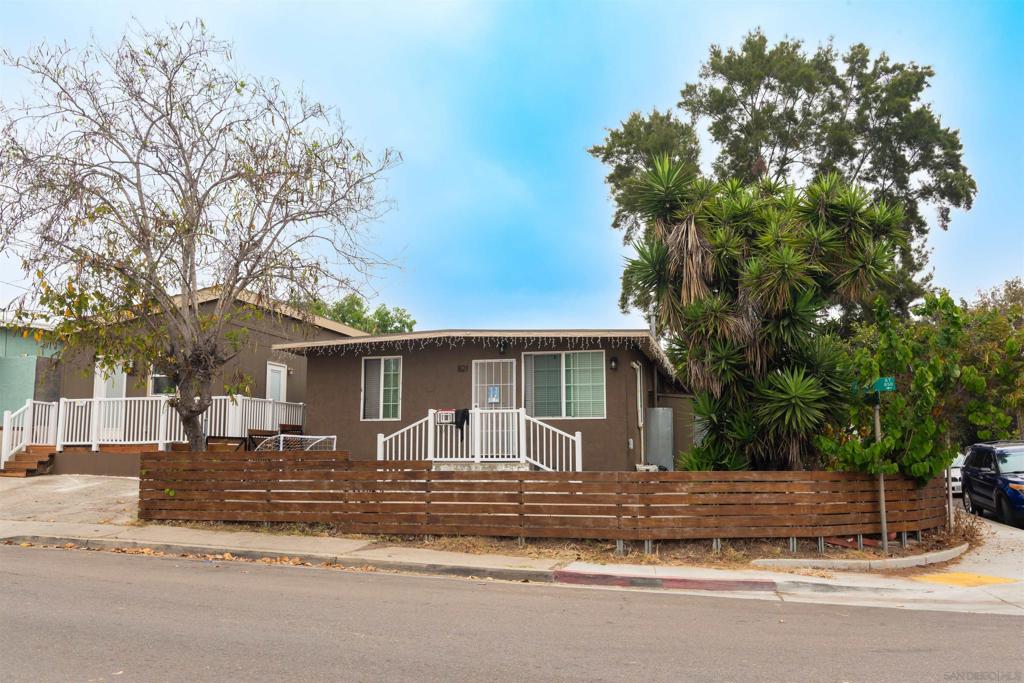 An Amazing First Time investment opportunity to create CASH FLOW and get in front of the lucrative San Diego appreciation. This 4 unit property is in one of San Diego’s premium up-and-coming neighborhoods, 'Chollas View', tremendous VALUE ADD POTENTIAL. (821 44th Street is a 1 Bed 1 Bath Newer ADU renting for $2,575, 823 44th St is currently VACANT, 4408 Tremont St is a 2 Bed 1 Bath renting for $2,050 and 4410 Tremont is a 3 Bed 2 bath currently renting for $2,258).