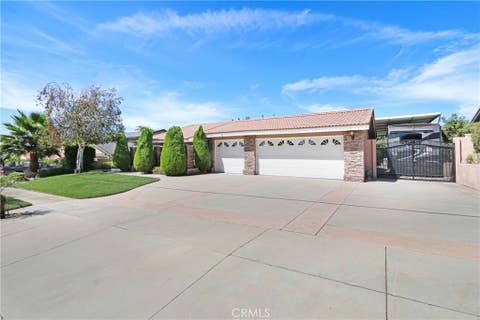 Photo of 6192 Hellman Avenue, Rancho Cucamonga, CA 91701 (MLS # CV26182015)