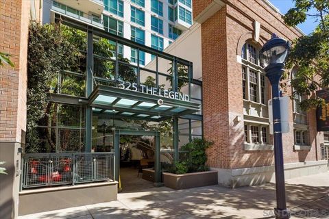 Photo of 325 7th Ave Ave #1602, San Diego, CA 92101 (MLS # 260010732SD)