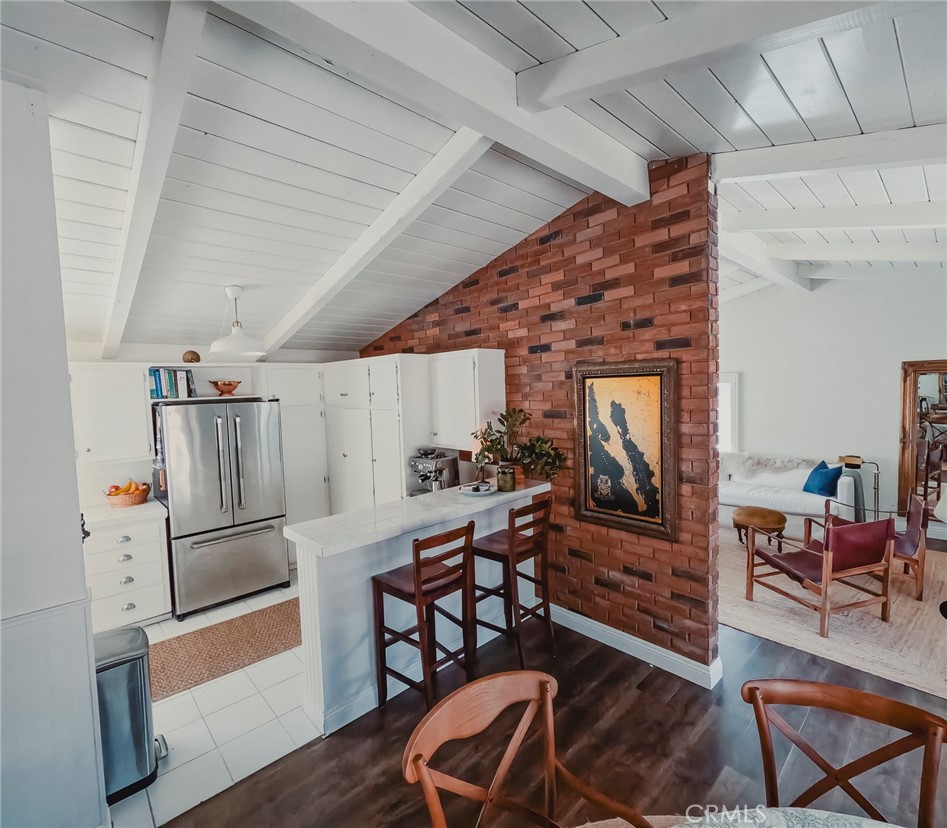 Corona del Mar North of PCH (CNHW) - Residential Income