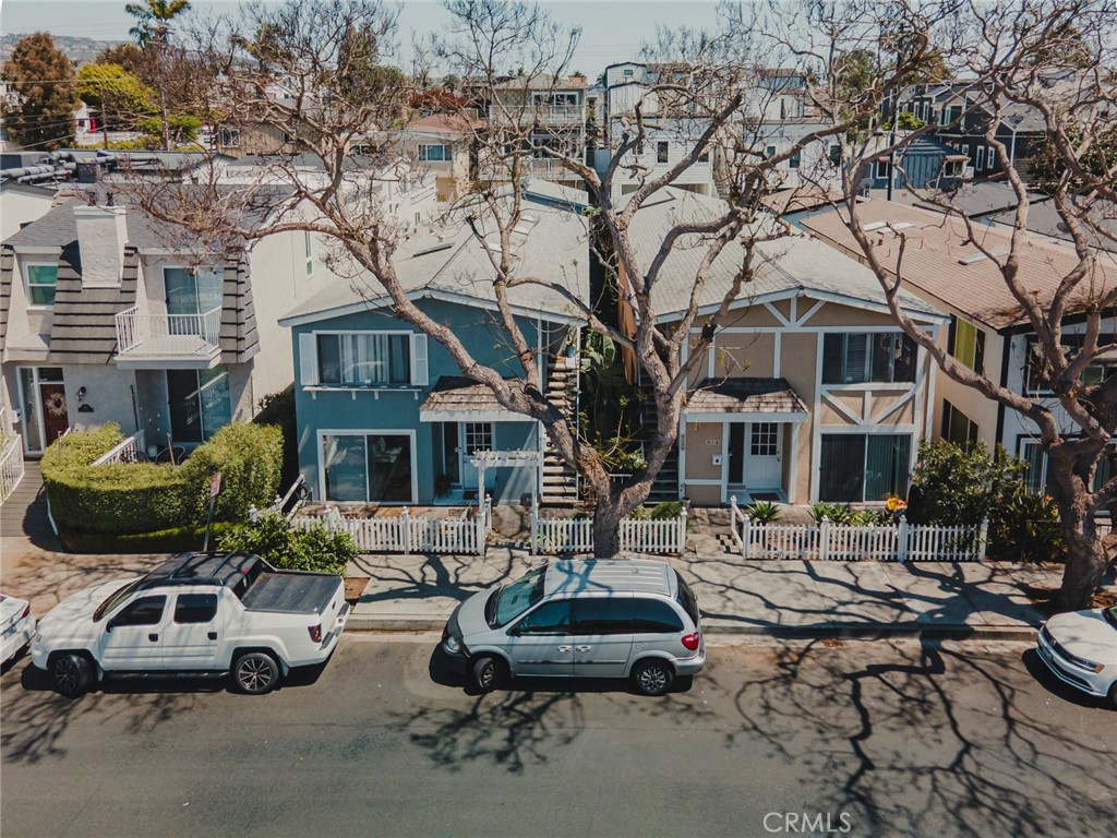 Corona del Mar North of PCH (CNHW) - Residential Income