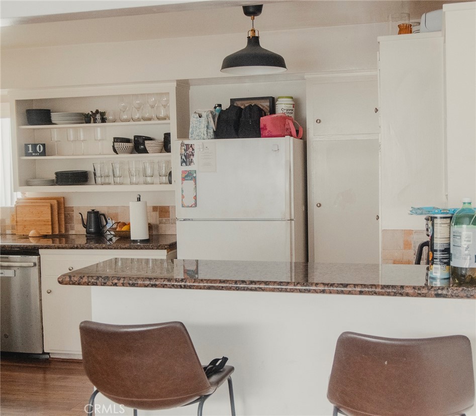 Corona del Mar North of PCH (CNHW) - Residential Income