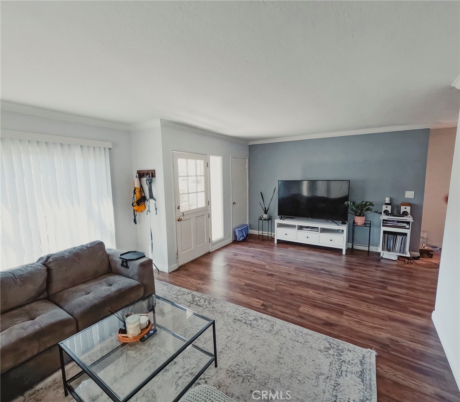 Corona del Mar North of PCH (CNHW) - Residential Income