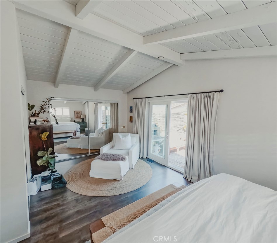 Corona del Mar North of PCH (CNHW) - Residential Income