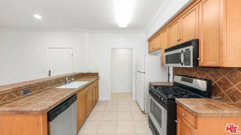 Photo of 2335 BENTLEY Avenue #201, Los Angeles, CA 90064 (MLS # 26662635)