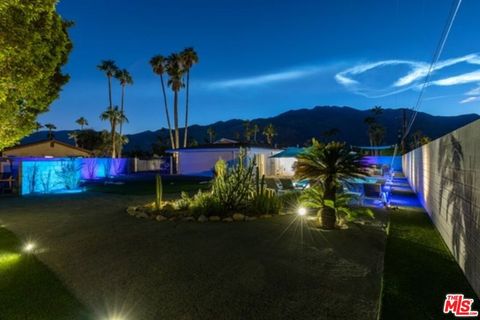 Tiny photo for 980 N Buttonwillow Circle, Palm Springs, CA 92262 (MLS # 25626797)