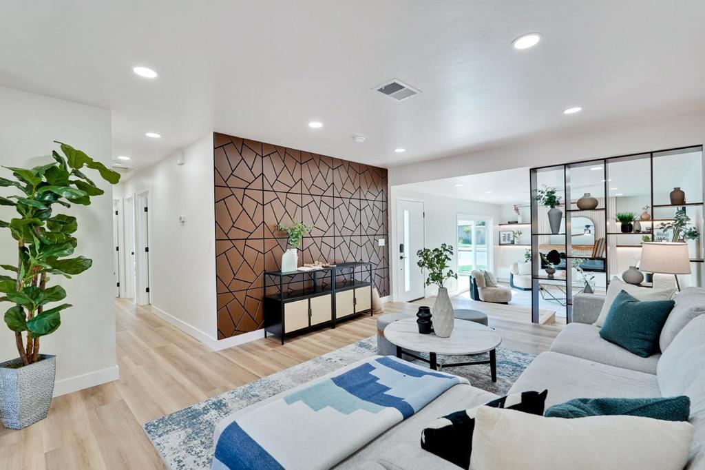 2434 Le Bain Drive
