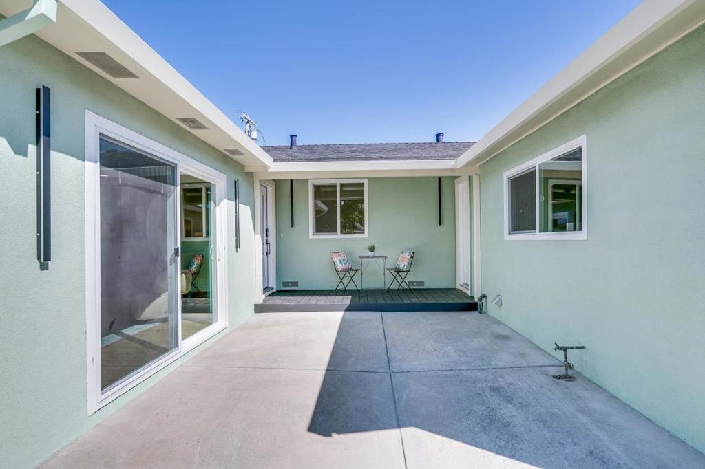 2434 Le Bain Drive