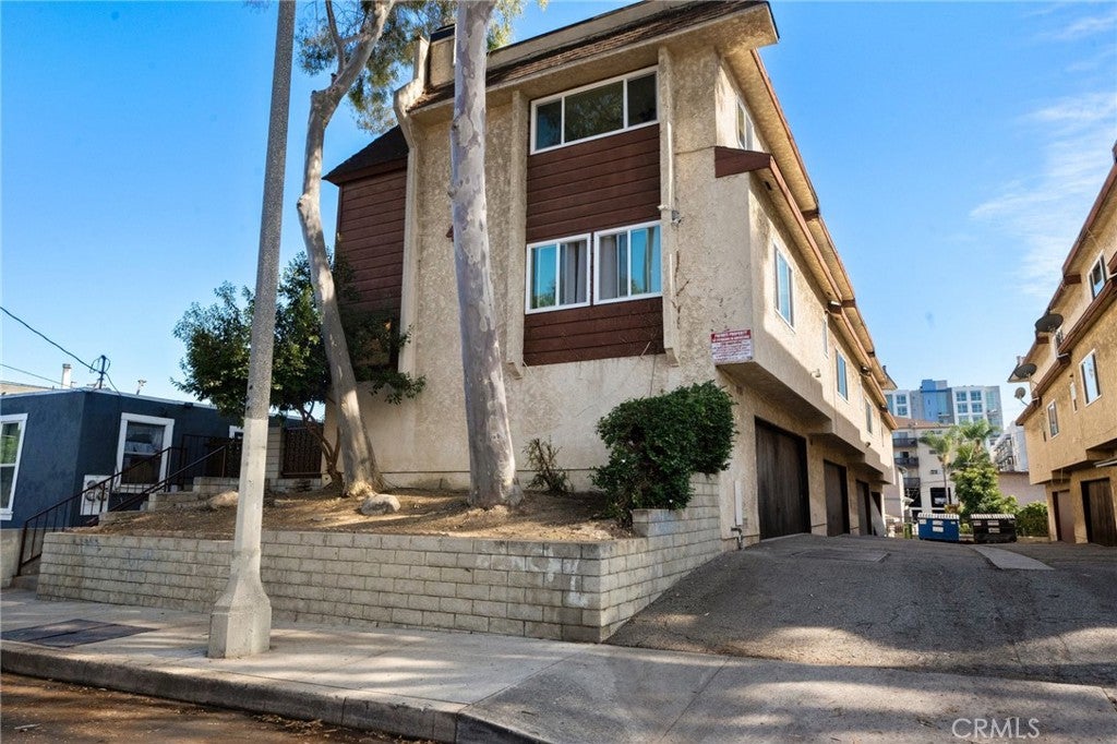 441 W 2nd