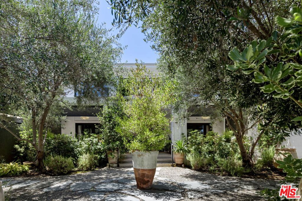 1743 N Curson Avenue, Los Angeles CA 90046
