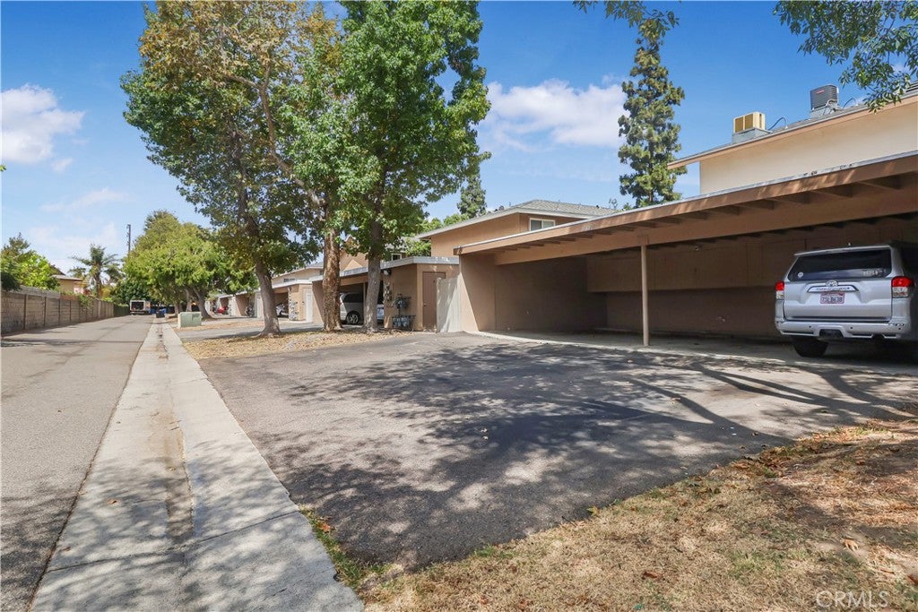 13440 1/2 Village