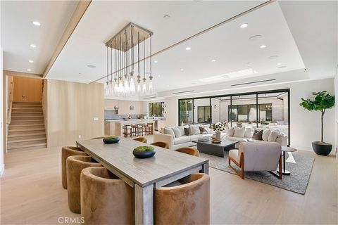 Photo of 13944 Valleyheart Drive, Sherman Oaks, CA 91423 (MLS # SR26111391)