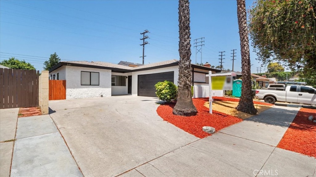 845 Findlay Avenue
