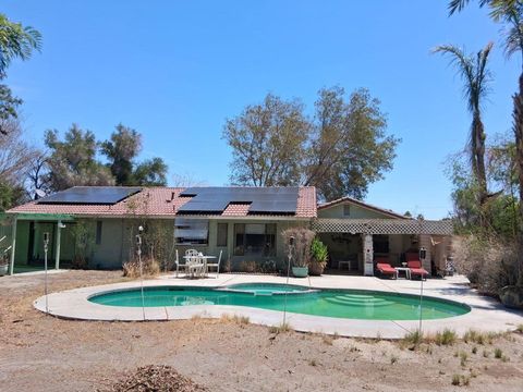 Photo of 2151 N Farrell Dr, Palm Springs, CA 92262 (MLS # 219130950DA)