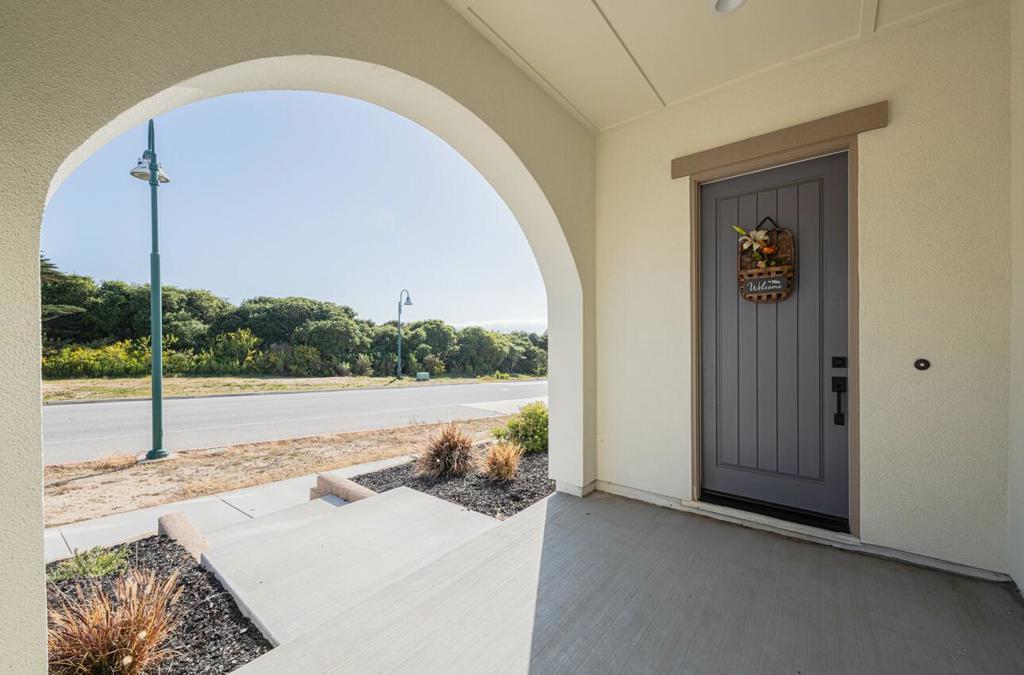 477 Marina Heights Drive