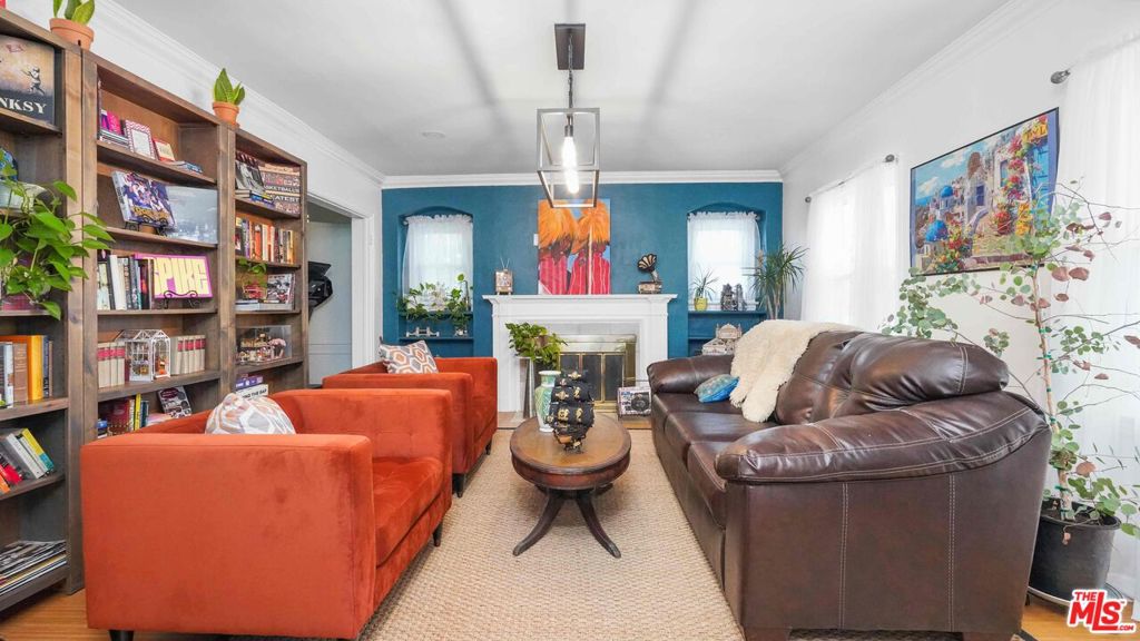 3801 Sutro Avenue