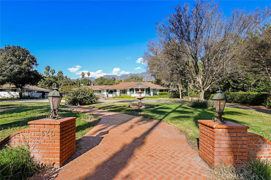 1127 W Foothill Boulevard