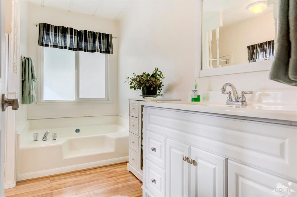 Hidden Springs - Manufactured In Park