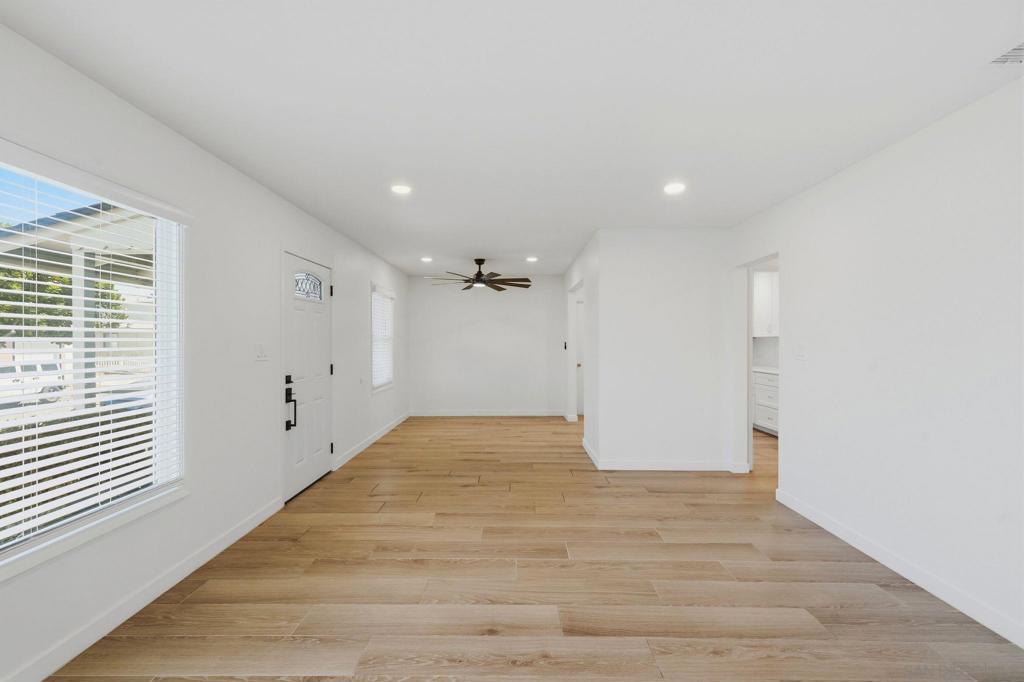 5345 Encina