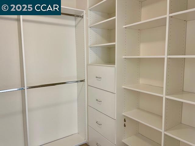 TASSAJREEK - Residential Lease