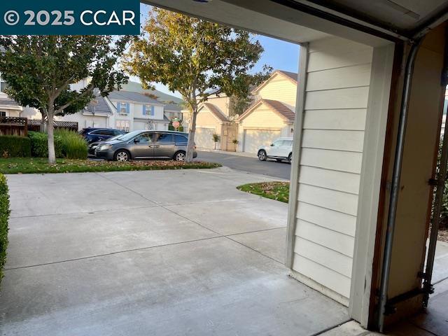 TASSAJREEK - Residential Lease